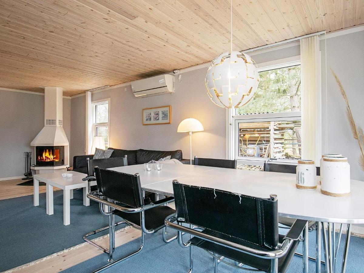 Three-Bedroom Holiday Home In Vaeggerlose 6 Bøtø By Rum bild